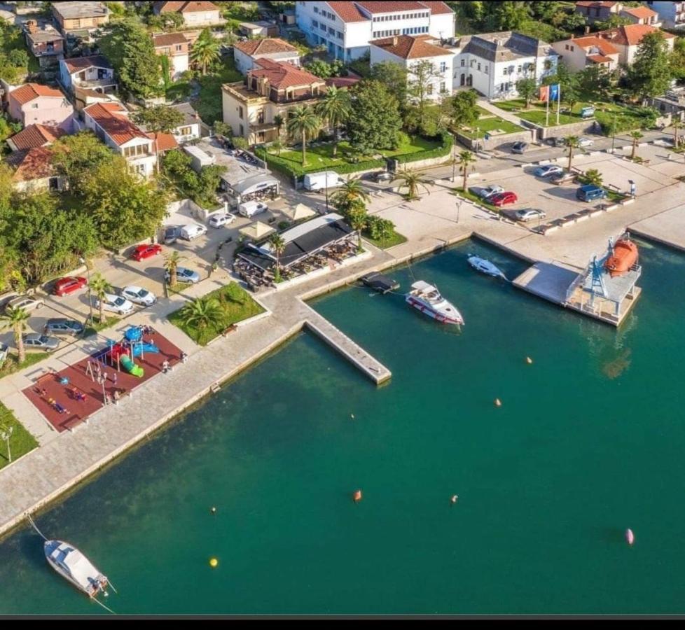 Mystras Apartments Cattaro Esterno foto